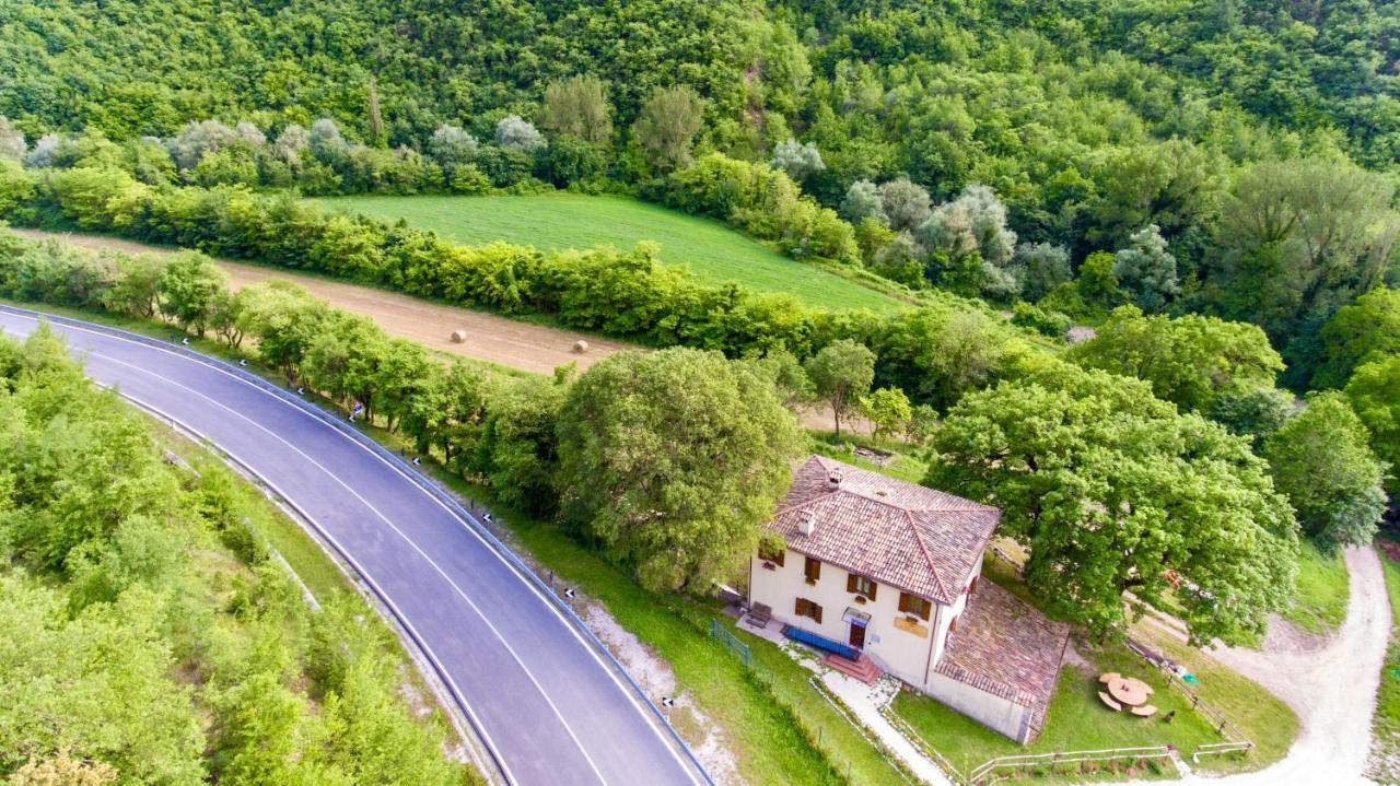 Agriturismo Le Due Querce Cerreto di Spoleto ภายนอก รูปภาพ